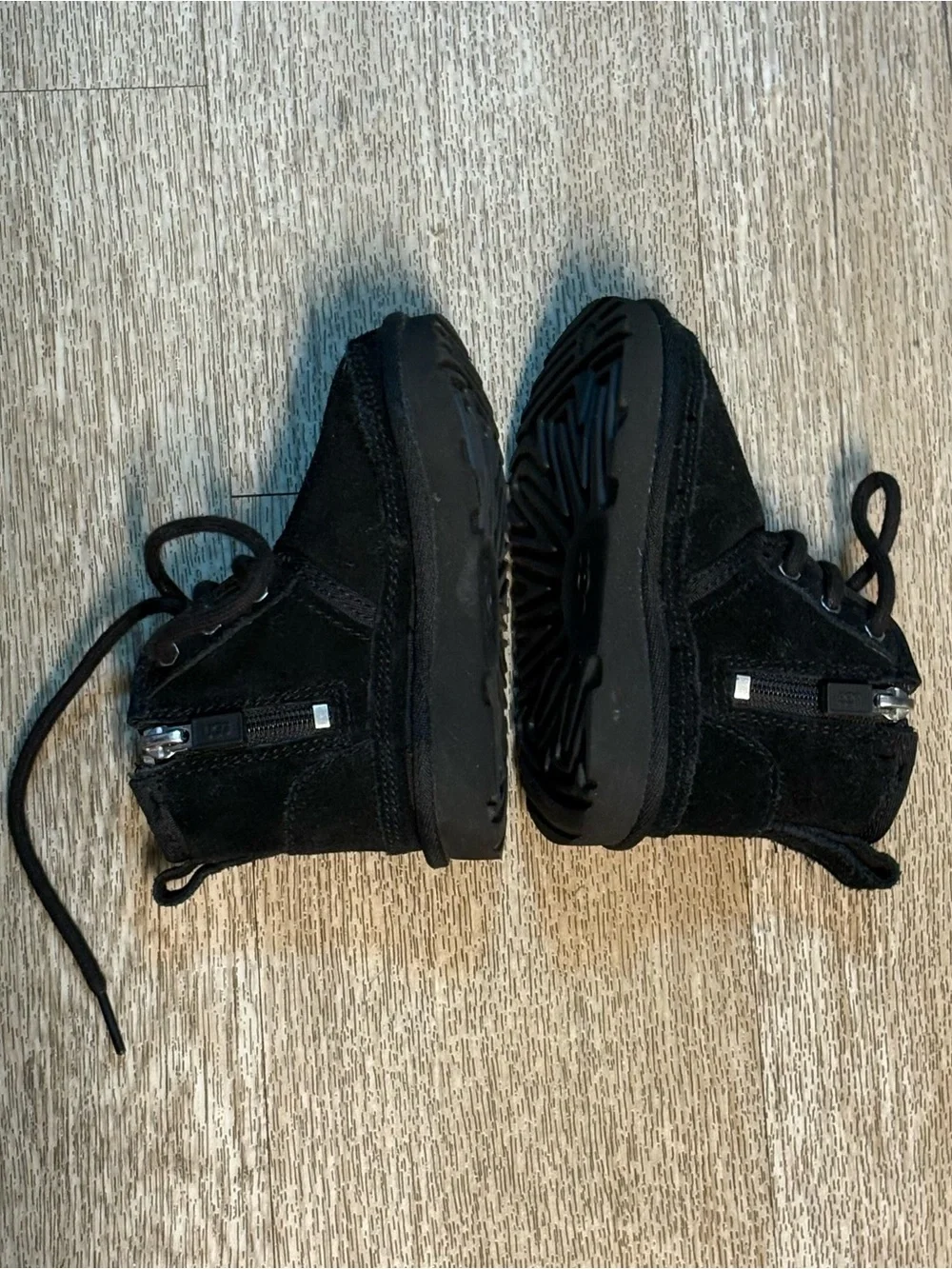 UGG NEUMEL TODDLER BLACK BOOTS SIZE 6